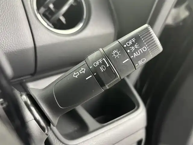 ホンダ Ｎ ＢＯＸ カスタム L 埼玉県 2022(令4)年 3.4万km クリスタルブラックパール 純正ナビ　VXM-225Ci/バックカメラ/ETC/Honda SENSING/・衝突軽減ブレーキ/・歩行者事故低減ステアリング/・路外逸脱抑制機能/・渋滞追従機能付アダプティブクルーズコントロール/・車線維持支援システム/・先行車発進お知らせ機能/・標識認識機能/・オートマチックハイビーム/前席シートヒーター/電子パーキングシステム/ブレーキホールド/ウィンカーミラー/フロントフォグランプ/ロールサンシェード/純正フロアマット/純正14インチアルミホイール