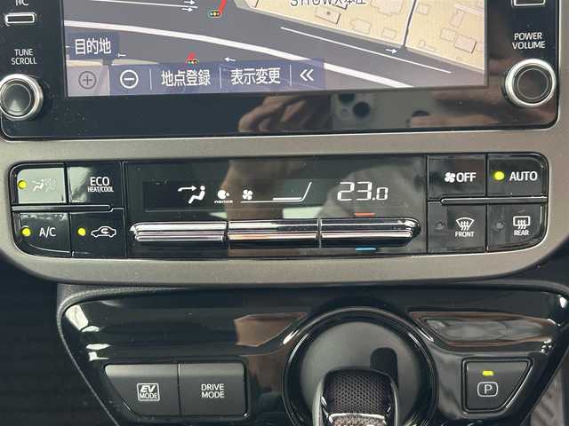 トヨタ プリウス S ツーリングセレ ブラックED 兵庫県 2021(令3)年 4.1万km プレシャスブラックパール 純正メモリナビ/Bluetooth/USB/バックカメラ/ETC/衝突軽減カメラ/車線逸脱防止機能/レザーシート/前席シートヒーター/革巻きステアリング/ステアリングスイッチ/レーダークルーズコントロール/AC100V/LEDヘッドライト/オートライト/オートハイビーム/純正17インチAW/プッシュスタート/スマートキー/スペアキー/取扱説明書