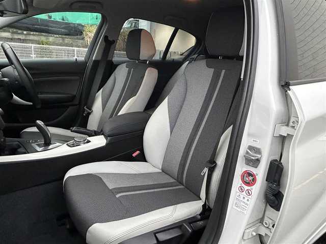 ＢＭＷ １１８ｉ スタイル 愛知県 2015(平27)年 9.1万km アルピンホワイトⅢ 純正メモリナビ/バックカメラ/アイドリングストップ/ウィンカーミラー/クルーズコントロール/プッシュスタート/ETC/ハーフレザーシート