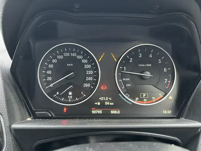 ＢＭＷ １１８ｉ スタイル 愛知県 2015(平27)年 9.1万km アルピンホワイトⅢ 純正メモリナビ/バックカメラ/アイドリングストップ/ウィンカーミラー/クルーズコントロール/プッシュスタート/ETC/ハーフレザーシート