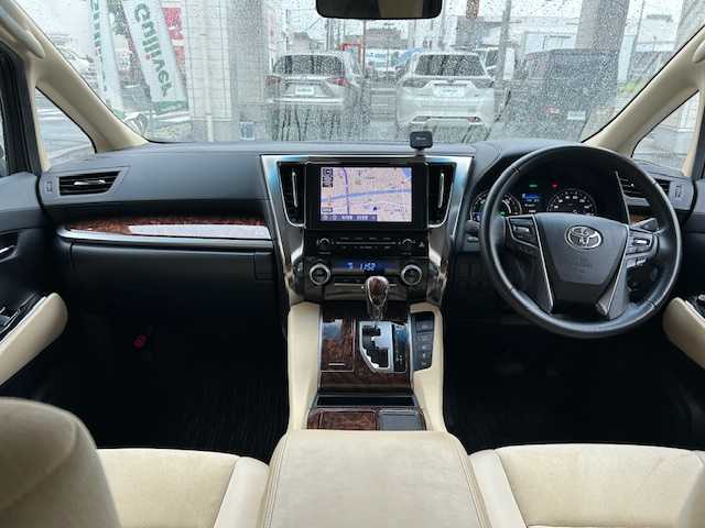 トヨタ アルファードハイブリット X 東京都 2021(令3)年 3.9万km ホワイトパールクリスタルシャイン ワンオーナー/両側パワースライドドア/プッシュスタート/ETC/クルーズコントロール/バックカメラ
