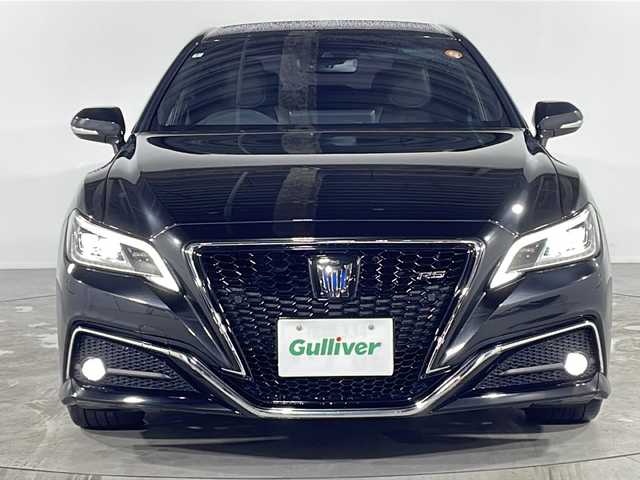 トヨタ クラウン ハイブリッド RS 福岡県 2021(令3)年 4.3万km プレシャスブラックパール ・シートヒーター/・パワーシート/・ステアリングスイッチ/・オートライト/・ACC/・LEDヘッドライト/・革巻きステアリング/・純正ナビ/・CD/DVD/・Bluetooth/・Bカメラ/・ステアリングヒーター/・ドアバイザー/・純正フロアマット