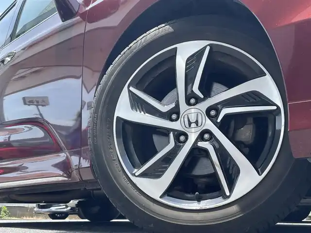 ホンダ オデッセイ アブソルート・Xホンダセンジング 東京都 2016(平28)年 8.7万km プレミアムディープロッソパール ワンオーナー/純正SDナビ/・フルセグTV/・Bluetooth接続/・AM＆FM/後席用フリップダウンモニター/両側パワースライドドア/ハーフレザーシート/ホンダセンシング/バックカメラ/全周囲カメラ/ドラレコ/ETC/レーダークルーズコントロール/ABS/横滑り防止/レーンアシスト/LEDライト/オートライト/スマートキー/保証書＆取扱説明書