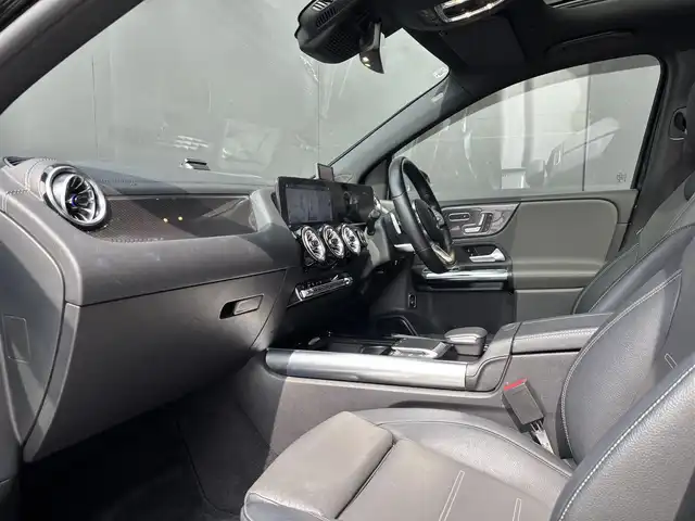 メルセデス・ベンツ Ｂ２００ｄ AMGライン 和歌山県 2021(令3)年 4.1万km 黒 レザーEXP /アドバンスドパッケージ /パノラマSR /黒革 /360度カメラ /オートテールゲート /レーダーセーフティパッケージ /ヘッドアップディスプレイ /アンビエントライト /純ナビ /ドラレコ /パワーシート /シートヒーター /LEDライト /ETC