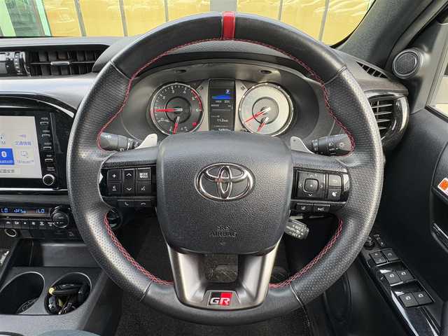 トヨタ ハイラックス Z GRスポーツ 長野県 2022(令4)年 5.5万km 黒 メモリナビ/フルセグテレビ/バック/フロント/サイド/全周囲カメラ/アダプティブクルーズコントロール/電動格納ミラー/サイドブラインドモニター/オートスピードコントロール装置/プリクラッシュブレーキアシスト/オートライト/LEDヘッドライト/フォグランプ/プッシュスタート/強化サスペンション/ETC