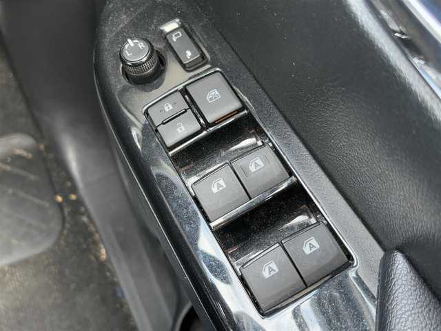 トヨタ ハイラックス Z GRスポーツ 長野県 2022(令4)年 5.5万km 黒 メモリナビ/フルセグテレビ/バック/フロント/サイド/全周囲カメラ/アダプティブクルーズコントロール/電動格納ミラー/サイドブラインドモニター/オートスピードコントロール装置/プリクラッシュブレーキアシスト/オートライト/LEDヘッドライト/フォグランプ/プッシュスタート/強化サスペンション/ETC