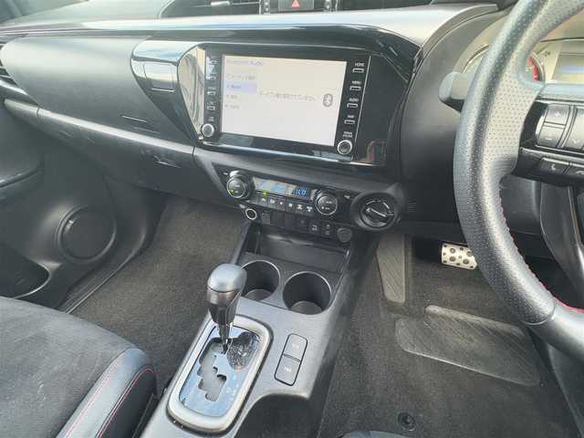 トヨタ ハイラックス Z GRスポーツ 長野県 2022(令4)年 5.5万km 黒 メモリナビ/フルセグテレビ/バック/フロント/サイド/全周囲カメラ/アダプティブクルーズコントロール/電動格納ミラー/サイドブラインドモニター/オートスピードコントロール装置/プリクラッシュブレーキアシスト/オートライト/LEDヘッドライト/フォグランプ/プッシュスタート/強化サスペンション/ETC