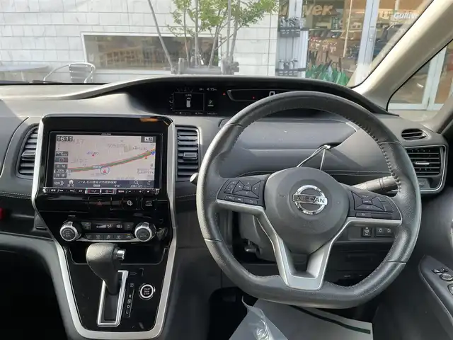日産 セレナ ハイウェイスター Vセレクション 石川県 2017(平29)年 14.9万km 黒 社外9型ナビ/フルセグTV/アラウンドビューモニター/LEDヘッドライト/ETC/インテリキー/プッシュスタート/フリップダウンモニター/クルーズコントロール/エマージェンシーブレーキ/電動ミラー