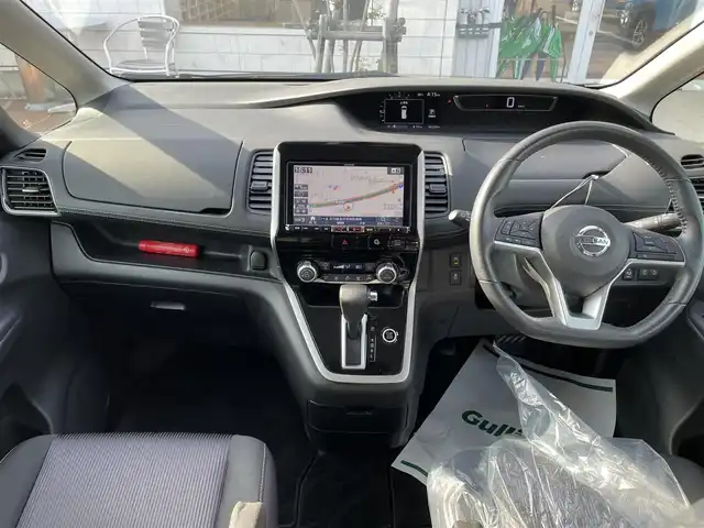 日産 セレナ ハイウェイスター Vセレクション 石川県 2017(平29)年 14.9万km 黒 社外9型ナビ/フルセグTV/アラウンドビューモニター/LEDヘッドライト/ETC/インテリキー/プッシュスタート/フリップダウンモニター/クルーズコントロール/エマージェンシーブレーキ/電動ミラー