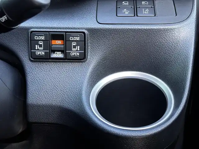 トヨタ シエンタ ファンベースG セーフティED 宮城県 2020(令2)年 2.1万km ホワイトパールクリスタルシャイン LEDランプパッケージ/・オートレベリング機能付LEDヘッドランプ/・オートライト/・LEDフロントフォグランプ/・レッド加飾付クリアレンズLEDリアコンビネーションランプ/15インチアルミホイール/＝＝＝/セーフティセンス/・プリクラッシュセーフティ/・レーンディパーチャーアラート/・オートマチックハイビーム/先行車発進告知機能/インテリジェントクリアランスソナー/純正ナビ（NSCD-W68）/・CD/SD/・Bluetooth/・ワンセグTV/パノラミックビューモニター/ビルトインETC/両側パワースライドドア/ハーフレザーシート/シートヒーター/ステアリングヒーター/革巻きステアリング/ステアリングスイッチ/スマートキー＆プッシュスタート/スペアキー1本/電動格納ミラー/純正ドアバイザー/純正フロアマット/Wエアバッグ