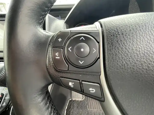 トヨタ ヴォクシー ZS 煌Ⅲ 群馬県 2020(令2)年 5.1万km ホワイトパールクリスタルシャイン ワンオーナー/トヨタセーフティセンス/純正メモリナビゲーション/（CD/DVD/SD/USB/HDMI/フルセグTV）/バックカメラ/両側パワースライドドア/純正フリップダウンモニター/ビルトインETC2.0/クルーズコントロール/前方ドライブレコーダー/ステアリングスイッチ/LEDヘッドライト/フォグライト/オートライト/アイドリングストップ/ドアバイザー/電格ミラー/純正フロアマット/純正16インチアルミホイール