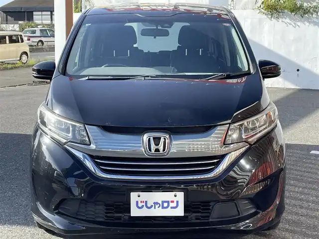 ホンダ フリード ハイブリット EX 千葉県 2017(平29)年 12.5万km クリスタルブラックパール (株)IDOMが運営する【じしゃロン八千代店】の自社ローン対象車両になります。こちらは現金またはオートローンご利用時の価格です。自社ローンご希望の方は別途その旨お申付け下さい/ホンダセンシング/●LKAS〈車線維持支援システム〉●歩行者事故低減ステアリング●路外逸脱抑制機能●先行車発進お知らせ機能●標識認識機能/純正メモリーナビ/純正CD/DVD/SD/BT/DTV/バックカメラ/両側パワースライドドア/LEDライト/前席シートヒーター