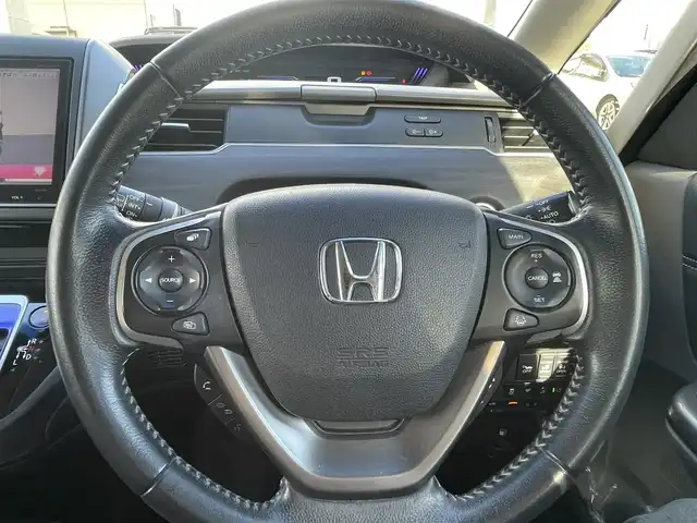 ホンダ フリード ハイブリット EX 千葉県 2017(平29)年 12.5万km クリスタルブラックパール (株)IDOMが運営する【じしゃロン八千代店】の自社ローン対象車両になります。こちらは現金またはオートローンご利用時の価格です。自社ローンご希望の方は別途その旨お申付け下さい/ホンダセンシング/●LKAS〈車線維持支援システム〉●歩行者事故低減ステアリング●路外逸脱抑制機能●先行車発進お知らせ機能●標識認識機能/純正メモリーナビ/純正CD/DVD/SD/BT/DTV/バックカメラ/両側パワースライドドア/LEDライト/前席シートヒーター