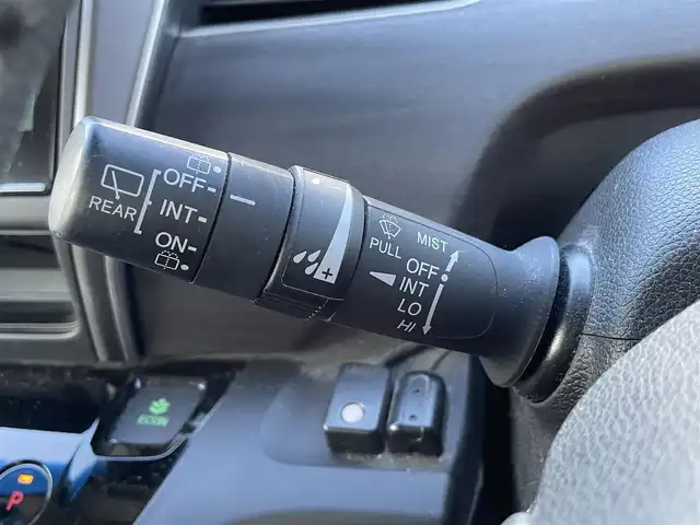 ホンダ フリード ハイブリット EX 千葉県 2017(平29)年 12.5万km クリスタルブラックパール (株)IDOMが運営する【じしゃロン八千代店】の自社ローン対象車両になります。こちらは現金またはオートローンご利用時の価格です。自社ローンご希望の方は別途その旨お申付け下さい/ホンダセンシング/●LKAS〈車線維持支援システム〉●歩行者事故低減ステアリング●路外逸脱抑制機能●先行車発進お知らせ機能●標識認識機能/純正メモリーナビ/純正CD/DVD/SD/BT/DTV/バックカメラ/両側パワースライドドア/LEDライト/前席シートヒーター