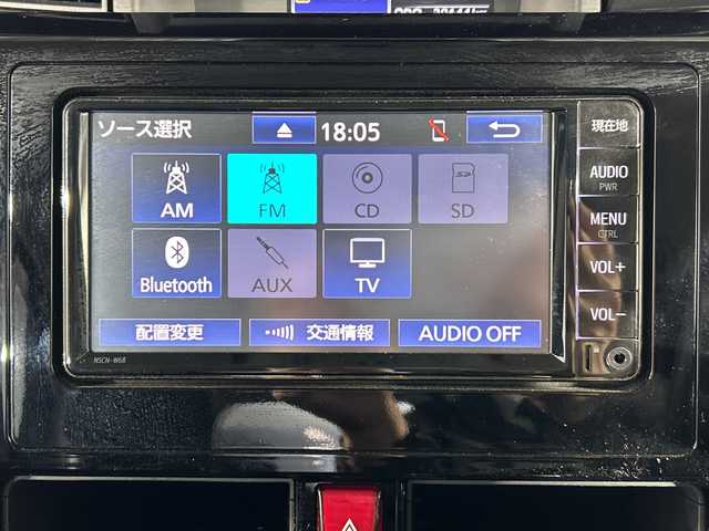 トヨタ ルーミー カスタムG 神奈川県 2019(平31)年 3万km ブライトシルバーM 純正７型SDナビゲーション【NSZN-W68】/フルセグ　CD　AUX　Bluetooth　SD/パノラミックビューモニター/両側電動スライドドア【サンシェード】/スマートアシスト/衝突回避支援ブレーキ/衝突警報機能/ブレーキ制御付誤発進抑制機能/路側逸脱警報/オートハイビーム/クルーズコントロール/アイドリングストップ/革巻きステアリング/ステアリングスイッチ/前後ソナー/プッシュスタート/スマートキー/LEDヘッドランプ/LEDフロントフォグランプ/オートライト/純正１４インチアルミホイール/純正フロントスポイラー/スペアキー