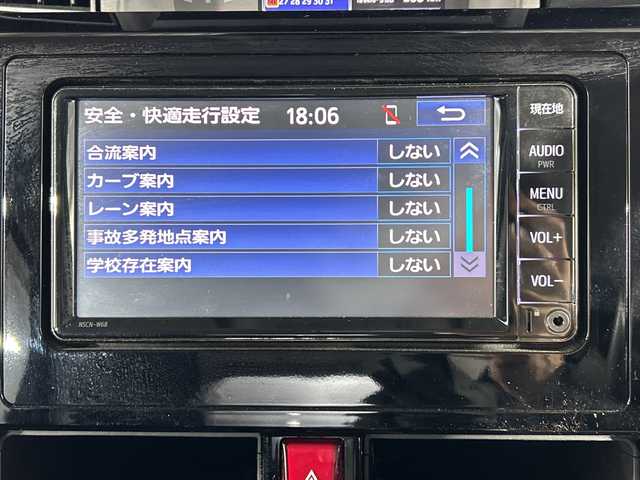 トヨタ ルーミー カスタムG 神奈川県 2019(平31)年 3万km ブライトシルバーM 純正７型SDナビゲーション【NSZN-W68】/フルセグ　CD　AUX　Bluetooth　SD/パノラミックビューモニター/両側電動スライドドア【サンシェード】/スマートアシスト/衝突回避支援ブレーキ/衝突警報機能/ブレーキ制御付誤発進抑制機能/路側逸脱警報/オートハイビーム/クルーズコントロール/アイドリングストップ/革巻きステアリング/ステアリングスイッチ/前後ソナー/プッシュスタート/スマートキー/LEDヘッドランプ/LEDフロントフォグランプ/オートライト/純正１４インチアルミホイール/純正フロントスポイラー/スペアキー