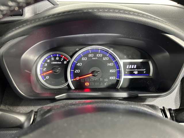 トヨタ ルーミー カスタムG 神奈川県 2019(平31)年 3万km ブライトシルバーM 純正７型SDナビゲーション【NSZN-W68】/フルセグ　CD　AUX　Bluetooth　SD/パノラミックビューモニター/両側電動スライドドア【サンシェード】/スマートアシスト/衝突回避支援ブレーキ/衝突警報機能/ブレーキ制御付誤発進抑制機能/路側逸脱警報/オートハイビーム/クルーズコントロール/アイドリングストップ/革巻きステアリング/ステアリングスイッチ/前後ソナー/プッシュスタート/スマートキー/LEDヘッドランプ/LEDフロントフォグランプ/オートライト/純正１４インチアルミホイール/純正フロントスポイラー/スペアキー