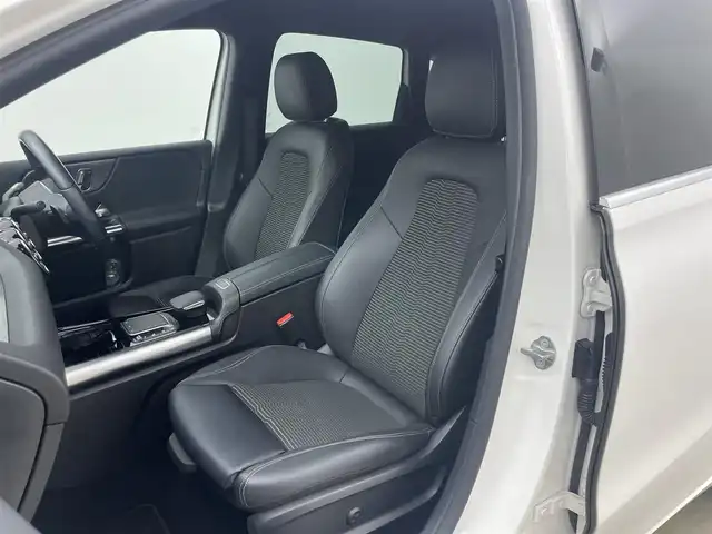 メルセデス・ベンツ Ｂ２００ｄ 岡山県 2021(令3)年 6.1万km ポーラホワイト 純正10.25インチナビ/【Bluetooth/フルセグTV/USB接続】/全方位カメラ/ハーフレザーシート/運転席シートヒーター/運転席パワーシート/シートメモリー/ヘッドアップディスプレイ/パドルシフト/ビルトインETC2.0/LEDヘッドライト/フォグランプ/オートライト/ワイヤレス充電/衝突軽減ブレーキシステム/ブラインドスポットモニター/追従型クルーズコントロール/新車保証書/取扱説明書/ナビ取扱説明書