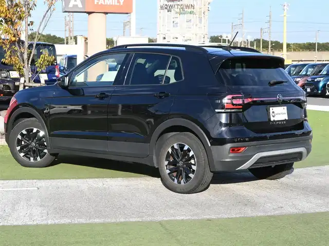 フォルクスワーゲン ＶＷ Ｔ－クロス TSI アクティブ 千葉県 2021(令3)年 3万km 黒 フロントアシスト/レーンキープアシストシステム/オキュパント・プロテクション/アダプティブクルーズコントロール/純正ナビ/バックカメラ/革巻きステアリング/ETC（2.0）/LEDヘッドライト/ウインカーミラー/コーナーセンサー/純正16インチアルミホイル/サイド/カーテンエアバッグ/スマートキー