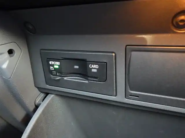 フォルクスワーゲン ＶＷ Ｔ－クロス TSI アクティブ 千葉県 2021(令3)年 3万km 黒 フロントアシスト/レーンキープアシストシステム/オキュパント・プロテクション/アダプティブクルーズコントロール/純正ナビ/バックカメラ/革巻きステアリング/ETC（2.0）/LEDヘッドライト/ウインカーミラー/コーナーセンサー/純正16インチアルミホイル/サイド/カーテンエアバッグ/スマートキー