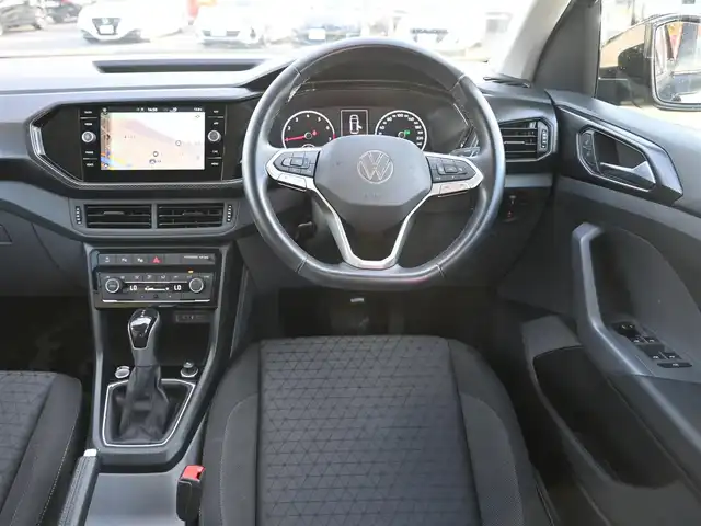 フォルクスワーゲン ＶＷ Ｔ－クロス TSI アクティブ 千葉県 2021(令3)年 3万km 黒 フロントアシスト/レーンキープアシストシステム/オキュパント・プロテクション/アダプティブクルーズコントロール/純正ナビ/バックカメラ/革巻きステアリング/ETC（2.0）/LEDヘッドライト/ウインカーミラー/コーナーセンサー/純正16インチアルミホイル/サイド/カーテンエアバッグ/スマートキー