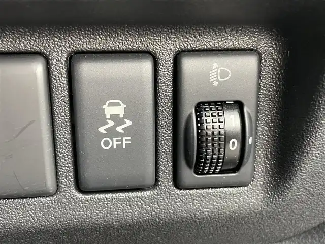 日産 マーチ ニスモS 新潟県 2014(平26)年 3.3万km ピュアブラック ５MT/メモリナビ/ワンセグテレビ/純正ホイール/プッシュスタート/ETC/純正フロアマット/Bluetooth/電動格納ドアミラー