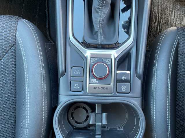 スバル フォレスター ハイブリッド アドバンス 長野県 2018(平30)年 2.3万km クリスタルホワイトP アイサイト/カロッツェリア８インチナビ（AVIC-RL802）/FM・AM・DVD・CD・フルセグテレビ/Bluetooth Audio/バック・サイドカメラ/純正18インチアルミホイール/レーダークルーズコントロール/スマートリアビューミラー/革巻きステアリング/ステアリングヒーター/ハーフレザーシート/全席シートヒーター/前席パワーシート/シートメモリー/コーナーセンサー/電動パーキング/オートビークルホールド/パドルシフト/ルーフレール/LEDヘッドライト/オートライト/フォグランプ/プッシュスタート/スマートキー/スペアキー/ETC