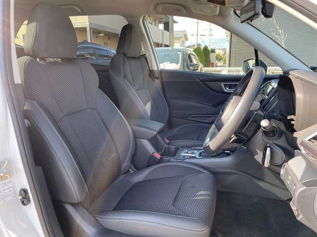 スバル フォレスター ハイブリッド アドバンス 長野県 2018(平30)年 2.3万km クリスタルホワイトP アイサイト/カロッツェリア８インチナビ（AVIC-RL802）/FM・AM・DVD・CD・フルセグテレビ/Bluetooth Audio/バック・サイドカメラ/純正18インチアルミホイール/レーダークルーズコントロール/スマートリアビューミラー/革巻きステアリング/ステアリングヒーター/ハーフレザーシート/全席シートヒーター/前席パワーシート/シートメモリー/コーナーセンサー/電動パーキング/オートビークルホールド/パドルシフト/ルーフレール/LEDヘッドライト/オートライト/フォグランプ/プッシュスタート/スマートキー/スペアキー/ETC