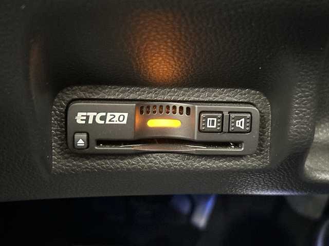 ホンダ ヴェゼル ハイブリッド e:HEV Z 福島県 2021(令3)年 2.9万km クリスタルブラックパール /禁煙車//Honda SENSING//衝突被害軽減ブレーキ//アダプティブクルーズコントロール//車線維持支援システム//ブラインドスポッモニター//純正ディスプレイオーディオナビ//BT.USB.AppleCarPlay.AndoroidAuto//フルセグTV//バックカメラ//電動リアゲート//ハーフレザーシート//前席シートヒーター//パドルシフト//ステアリングスイッチ//ビルトインETC2.0//ドライブレコーダー（FR)//置くだけ充電//LEDヘッドライト//シーケンシャルライト//LEDフォグライト//プッシュスタート//スマートキー×2//電動パーキングブレーキ//社外16インチAW//夏タイヤ積み込み/【純正AW（225/50/18）】//純正フロアマット//ワイパーデアイサー