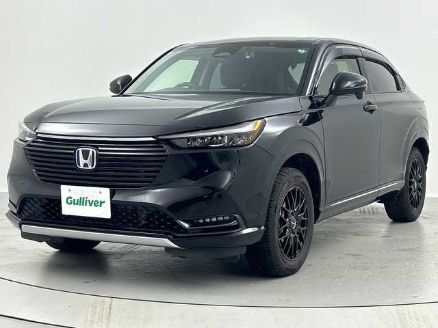 ホンダ ヴェゼル ハイブリッド e:HEV Z 福島県 2021(令3)年 2.9万km クリスタルブラックパール /禁煙車//Honda SENSING//衝突被害軽減ブレーキ//アダプティブクルーズコントロール//車線維持支援システム//ブラインドスポッモニター//純正ディスプレイオーディオナビ//BT.USB.AppleCarPlay.AndoroidAuto//フルセグTV//バックカメラ//電動リアゲート//ハーフレザーシート//前席シートヒーター//パドルシフト//ステアリングスイッチ//ビルトインETC2.0//ドライブレコーダー（FR)//置くだけ充電//LEDヘッドライト//シーケンシャルライト//LEDフォグライト//プッシュスタート//スマートキー×2//電動パーキングブレーキ//社外16インチAW//夏タイヤ積み込み/【純正AW（225/50/18）】//純正フロアマット//ワイパーデアイサー