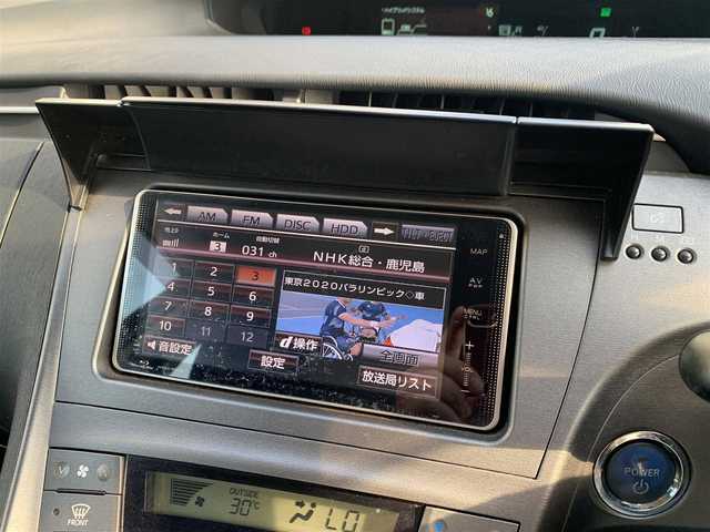 トヨタ プリウス ｌ 純正ナビ Blu Ray対応 地デジ Bluetooth 13年式 平成25年式 ブラック Id 中古 車検索のガリバー