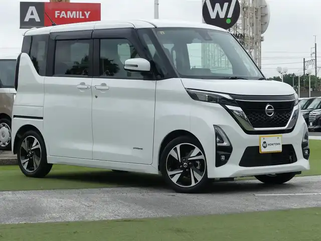 日産 ルークス HWS Gターボ プロパイロットED 千葉県 2020(令2)年 4.1万km ホワイトパール 165/55R15/エマージェンシーブレーキ/プロパイロット/インテリジェントクルーズコントロール/ハンズフリー両側パワースライドドア/9インチ純正SDナビ/地デジTV/【DVD/CD再生機能　Bluetooth接続】/アラウンドビューモニター/革巻きステアリング/ステアリングスイッチ/ドライブレコーダー/ETC/LEDヘッドライト/フォグライト/ウインカーミラー/コーナーセンサー/純正15インチアルミホイル/サイド/カーテンエアバッグ/インテリジェントキー