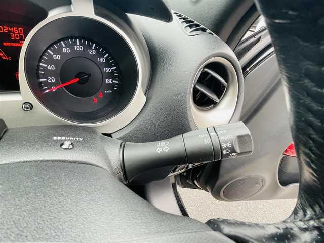 日産 ジューク 15RX アーバン スタイリッシュブラック 岡山県 2013(平25)年 10.3万km サファイアブラック (株)IDOMが運営する【じしゃロン岡山店】の自社ローン専用車両です。こちらは現金またはオートローンご利用時の価格です。 自社ローンご希望の方は別途その旨お申し付け下さい/＊純正ナビ（MM312D-W/＊バックカメラ/＊プッシュST/＊前側ドラレコ/＊ドアバイザー