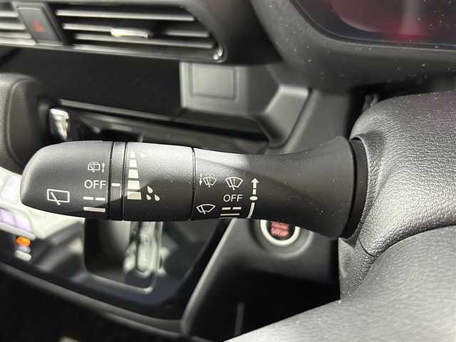 日産 ルークス ハイウェイスター X 佐賀県 2021(令3)年 8.7万km チタニウムグレーメタリック 純正9型ナビ/（ＡＭ/ＦＭ/CD/DVD/Bluetooth/フルセグTV）/全周囲カメラ/ナビ連動ドライブレコーダー/ETC/オートエアコン/左側パワースライドドア/ハンズフリースライドドア/リアサーキュレーター/衝突被害軽減システム/レーアシスト/先行車発進お知らせ機能/コーナーセンサー/LEDヘッドライト/フォグライト/シートバックテーブル/横滑り防止装置/盗難防止装置/オートライト/オートマチックハイビーム/スマートキー/プッシュスタート/USB入力端子/純正フロアマット/純正14インチアルミホイール