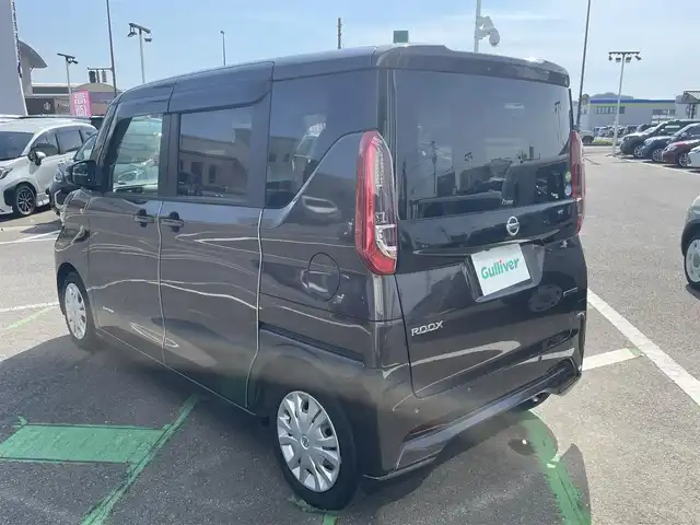 日産 ルークス X 長崎県 2020(令2)年 1.8万km アッシュブラウンM アラウンドビューモニター/純正9型ナビ/（フルセグ・DVD・CD・SD・BT)/エマージェンシーブレーキ/レーンキープアシスト/クリアランスソナー/ETC/スマートキー/スペアキー/オートライト/アイドリングストップ/左パワースライドドア/純正フロアマット/ステアリングスイッチ