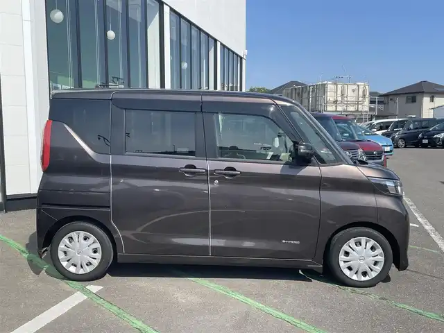 日産 ルークス X 長崎県 2020(令2)年 1.8万km アッシュブラウンM アラウンドビューモニター/純正9型ナビ/（フルセグ・DVD・CD・SD・BT)/エマージェンシーブレーキ/レーンキープアシスト/クリアランスソナー/ETC/スマートキー/スペアキー/オートライト/アイドリングストップ/左パワースライドドア/純正フロアマット/ステアリングスイッチ