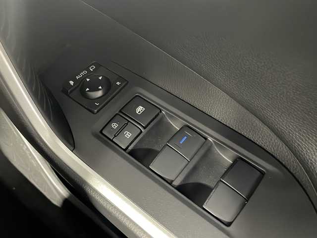トヨタ ＲＡＶ４ アドベンチャー 沖縄県 2020(令2)年 5万km アーバンカーキ 禁煙車/カロッツェリア９インチナビ/ＴＲＤルーフキャリア/純正ドライブレコーダー/衝突軽減ブレーキ/ＥＴＣ/レーダークルーズコントロール/ＬＥＤヘッドライト/オートライト/ＴＲＤフロントバンパーガーニッシュ(LED付)/ダウンヒルアシストコントロール/純正フロアマット/純正ドアバイザー/電動格納ウィンカーミラー