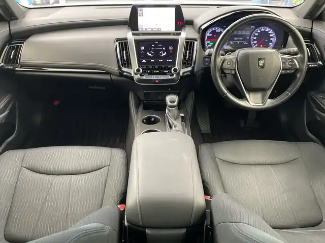 トヨタ クラウン ハイブリッド RS 兵庫県 2019(令1)年 9.3万km プレシャスシルバー 純正ナビ/・Bluetooth/・CD/DVD/・フルセグテレビ/・SD音楽録音/バックカメラ/パワーシート/ステアリングヒーター/ヘッドアップディスプレイ/ブラインドスポットモニター/衝突軽減ブレーキ/レーンキープアシスト/オートマチックハイビーム/前後コーナーセンサー/レーダークルーズコントロール/前方ドライブレコーダー/ETC/LEDヘッドライト