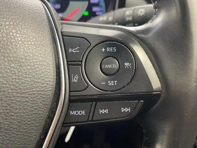 トヨタ クラウン ハイブリッド RS 兵庫県 2019(令1)年 9.3万km プレシャスシルバー 純正ナビ/・Bluetooth/・CD/DVD/・フルセグテレビ/・SD音楽録音/バックカメラ/パワーシート/ステアリングヒーター/ヘッドアップディスプレイ/ブラインドスポットモニター/衝突軽減ブレーキ/レーンキープアシスト/オートマチックハイビーム/前後コーナーセンサー/レーダークルーズコントロール/前方ドライブレコーダー/ETC/LEDヘッドライト