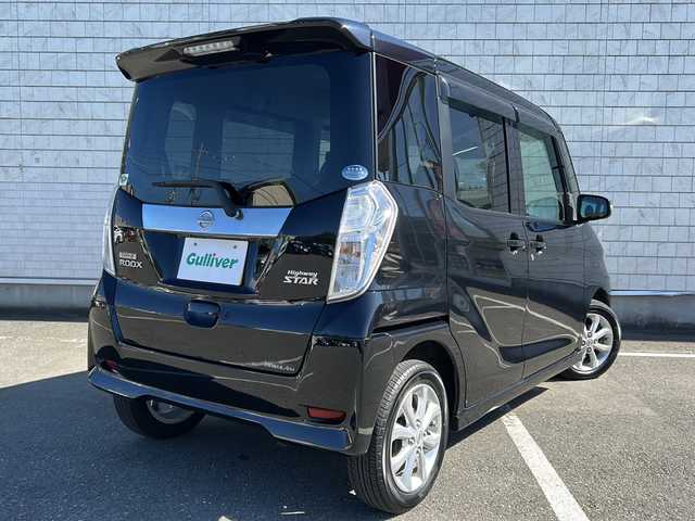 日産 デイズ ルークス ハイウェイスター Xターボ 秋田県 2017(平29)年 6.2万km ブラック ・純正ナビ/・フルセグ/・Bluetooth/・スマートキー/・スペアキー有/・シートヒーター/・片側パワースライドドア/・純正ETC/・冬タイヤ有