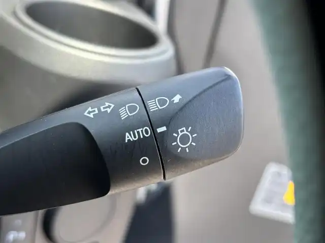 ダイハツ ミラ イース L SAⅢ 大分県 2021(令3)年 2.1万km ブライトシルバーメタリック ・ディスプレイオーディオ(CD/DVD/BT/USB)/・バックモニター/・スマートアシスト/・コーナーセンサー/・オートハイビーム/・オートライト/・純正マットレス/・リモコンキー/・アイドリングストップ/・社外ホイール