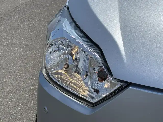 ダイハツ ミラ イース L SAⅢ 大分県 2021(令3)年 2.1万km ブライトシルバーメタリック ・ディスプレイオーディオ(CD/DVD/BT/USB)/・バックモニター/・スマートアシスト/・コーナーセンサー/・オートハイビーム/・オートライト/・純正マットレス/・リモコンキー/・アイドリングストップ/・社外ホイール