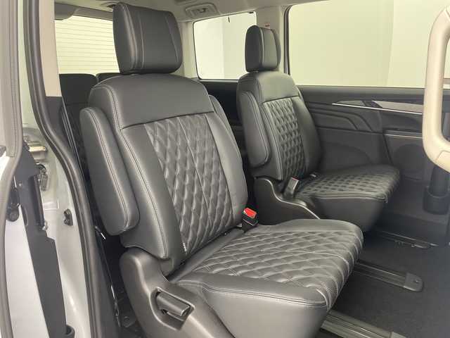 三菱 デリカＤ：５ ブラックエディション 愛知県 2025(令7)年 0.1千km ホワイトダイヤモンド 登録済未使用車/アルパイン１１型ナビ（EX11NX）/・カープレイ/・フルセグTV/・CD/DVD/・Bluetooth接続/・HDMI入力/バックカメラ/ブラインドスポットモニター/レーダークルーズコントロール/ＡＣ１００Ｖアクセサリーコンセント/ステアリングヒーター/パドルシフト/前席シートヒーター/本革シート/パワーシート/両側パワースライドドア/純正アルミホイール/電動ブレーキ/オートホールド