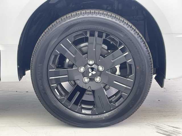 三菱 デリカＤ：５ ブラックエディション 愛知県 2025(令7)年 0.1千km ホワイトダイヤモンド 登録済未使用車/アルパイン１１型ナビ（EX11NX）/・カープレイ/・フルセグTV/・CD/DVD/・Bluetooth接続/・HDMI入力/バックカメラ/ブラインドスポットモニター/レーダークルーズコントロール/ＡＣ１００Ｖアクセサリーコンセント/ステアリングヒーター/パドルシフト/前席シートヒーター/本革シート/パワーシート/両側パワースライドドア/純正アルミホイール/電動ブレーキ/オートホールド