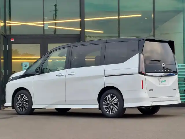 日産 セレナ e－パワー ハイウェイスター V 東京都 2025(令7)年 0.1千km パールⅡ 純正12.3インチカラーディスプレイ/アラウンドビューモニター/プロパイロット/デジタルインナーミラー/両側パワースライドドア/ビルトインETC2.0/衝突軽減ブレーキ/レーンキープアシスト/ブラインドスポットモニター/オートマチックハイビーム/コーナーセンサー/置くだけ充電/LEDヘッドライト/スマートキー