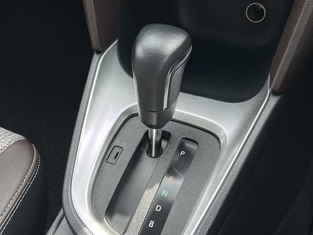 トヨタ ヤリスクロス ハイブリッド Z 広島県 2022(令4)年 5.5万km プラチナホワイトパールマイカ ワンオーナー /純正ディスプレイオーディオナビ/Bluetooth/フルセグTV/USB/パノラミックビューモニター/レーダークルーズコントロール/ハーフレザーシート /シートヒーター /パワーシート/LEDオートライト/オートマチックハイビーム /ステアリングヒーター/純正前後ドライブレコーダー/純正18インチアルミホイール/スマートキー/プッシュスタート/純正フロアマット