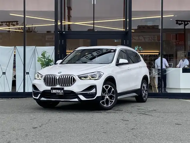 ＢＭＷ Ｘ１ 福岡県 2022(令4)年 3.8万km アルピンホワイトⅢ ・1オーナー/・アダプティブクルーズコントロール/・純正ナビ/BT/USB/・バックカメラ/・ハーフレザー/・ドライブレコーダー/・ETC/・純正18AW/・保証書/・取扱説明書/・スペアキー