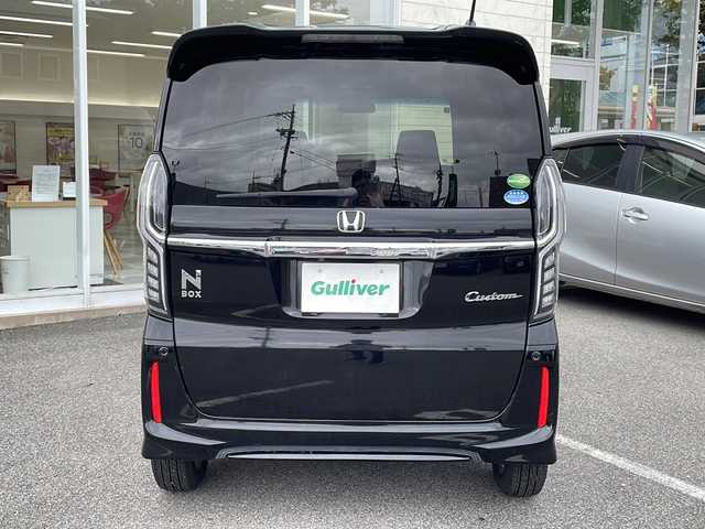 ホンダ Ｎ ＢＯＸ カスタム G L ホンダセンシング 鳥取県 2018(平30)年 7.6万km クリスタルブラックパール Honda SENSING/・車線維持支援システム/・追突軽減ブレーキ/。衝突軽減ブレーキ/・誤発進抑制機能/・後方誤発進抑制機能/・歩行者事故低減ステアリング/・路外逸脱抑制機能/・アダプティブ・クルーズ・コントロール/・車線維持支援システム/・オートハイビーム/・先行車発進お知らせ機能/・標識認識機能/ナビ装着用スペシャルパッケージ/・リアワイドカメラ/・HDDナビAVN660HDmkII/・ビルトインETC/・オーディオリモートコントロールスイッチ/・ハンズフリーテレホンスイッチ/・音声認識スイッチ/プラズマクラスター技術搭載フルオート・エアコンディショナー/リア左側パワースライドドア/フルセグTV　Bluetooth　DVD CD　MSV/オートリトラミラー/LEDライト/フォグランプ/ブラック塗装＋切削 14インチアルミホイール/オートライト/スマートキー/スペアキー/フロアマット/ドアバイザー/前席用i-サイドエアバッグシステム＋サイドカーテンエアバッグシステム/新車保証書/取扱説明書