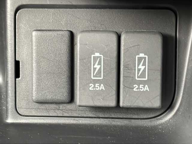 ホンダ Ｎ ＢＯＸ カスタム G L ホンダセンシング 鳥取県 2018(平30)年 7.6万km クリスタルブラックパール Honda SENSING/・車線維持支援システム/・追突軽減ブレーキ/。衝突軽減ブレーキ/・誤発進抑制機能/・後方誤発進抑制機能/・歩行者事故低減ステアリング/・路外逸脱抑制機能/・アダプティブ・クルーズ・コントロール/・車線維持支援システム/・オートハイビーム/・先行車発進お知らせ機能/・標識認識機能/ナビ装着用スペシャルパッケージ/・リアワイドカメラ/・HDDナビAVN660HDmkII/・ビルトインETC/・オーディオリモートコントロールスイッチ/・ハンズフリーテレホンスイッチ/・音声認識スイッチ/プラズマクラスター技術搭載フルオート・エアコンディショナー/リア左側パワースライドドア/フルセグTV　Bluetooth　DVD CD　MSV/オートリトラミラー/LEDライト/フォグランプ/ブラック塗装＋切削 14インチアルミホイール/オートライト/スマートキー/スペアキー/フロアマット/ドアバイザー/前席用i-サイドエアバッグシステム＋サイドカーテンエアバッグシステム/新車保証書/取扱説明書