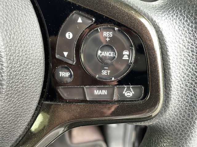 ホンダ Ｎ ＢＯＸ カスタム G L ホンダセンシング 鳥取県 2018(平30)年 7.6万km クリスタルブラックパール Honda SENSING/・車線維持支援システム/・追突軽減ブレーキ/。衝突軽減ブレーキ/・誤発進抑制機能/・後方誤発進抑制機能/・歩行者事故低減ステアリング/・路外逸脱抑制機能/・アダプティブ・クルーズ・コントロール/・車線維持支援システム/・オートハイビーム/・先行車発進お知らせ機能/・標識認識機能/ナビ装着用スペシャルパッケージ/・リアワイドカメラ/・HDDナビAVN660HDmkII/・ビルトインETC/・オーディオリモートコントロールスイッチ/・ハンズフリーテレホンスイッチ/・音声認識スイッチ/プラズマクラスター技術搭載フルオート・エアコンディショナー/リア左側パワースライドドア/フルセグTV　Bluetooth　DVD CD　MSV/オートリトラミラー/LEDライト/フォグランプ/ブラック塗装＋切削 14インチアルミホイール/オートライト/スマートキー/スペアキー/フロアマット/ドアバイザー/前席用i-サイドエアバッグシステム＋サイドカーテンエアバッグシステム/新車保証書/取扱説明書